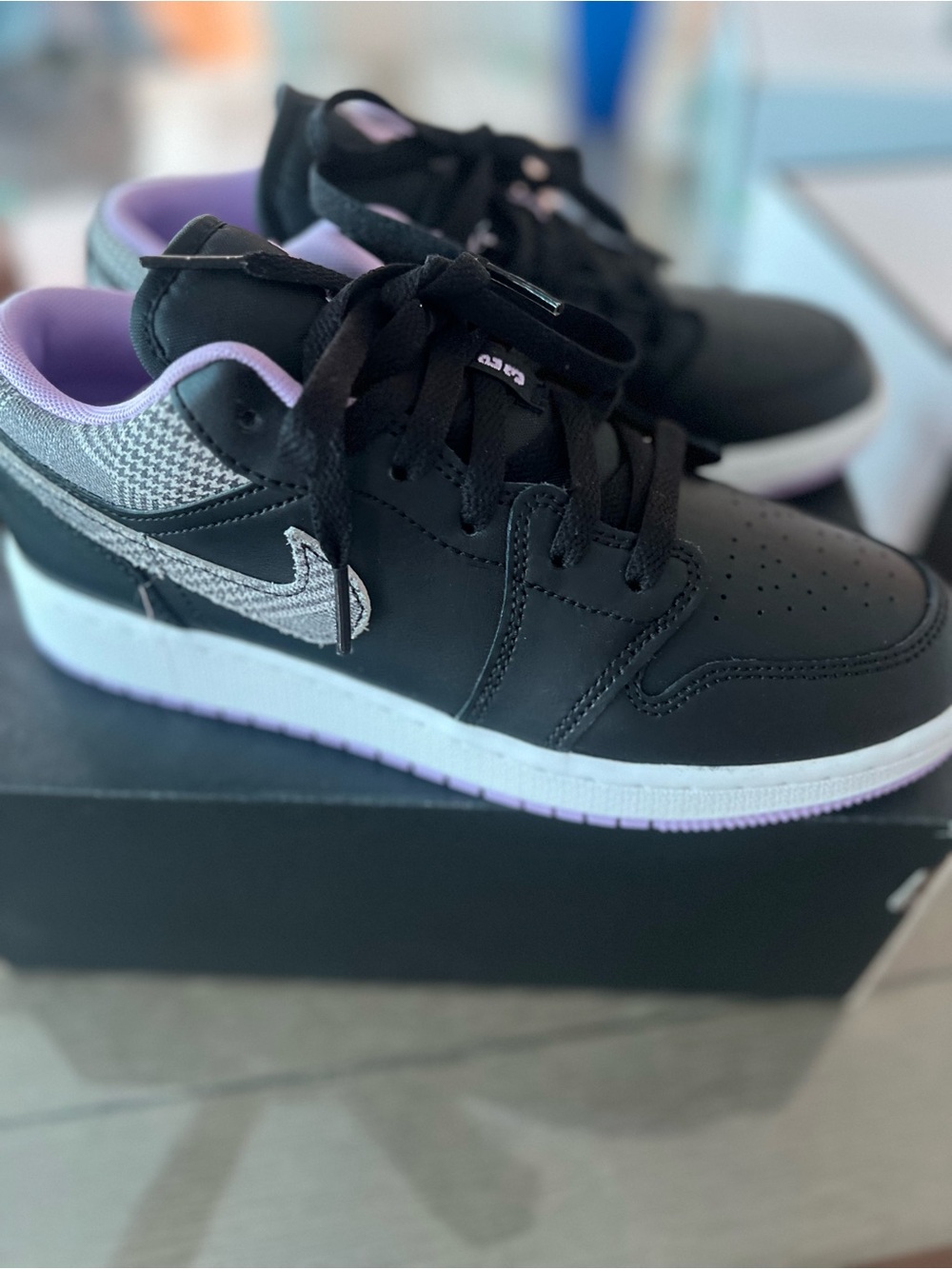 Air Jordan 1 Low Houndstooth (GS)